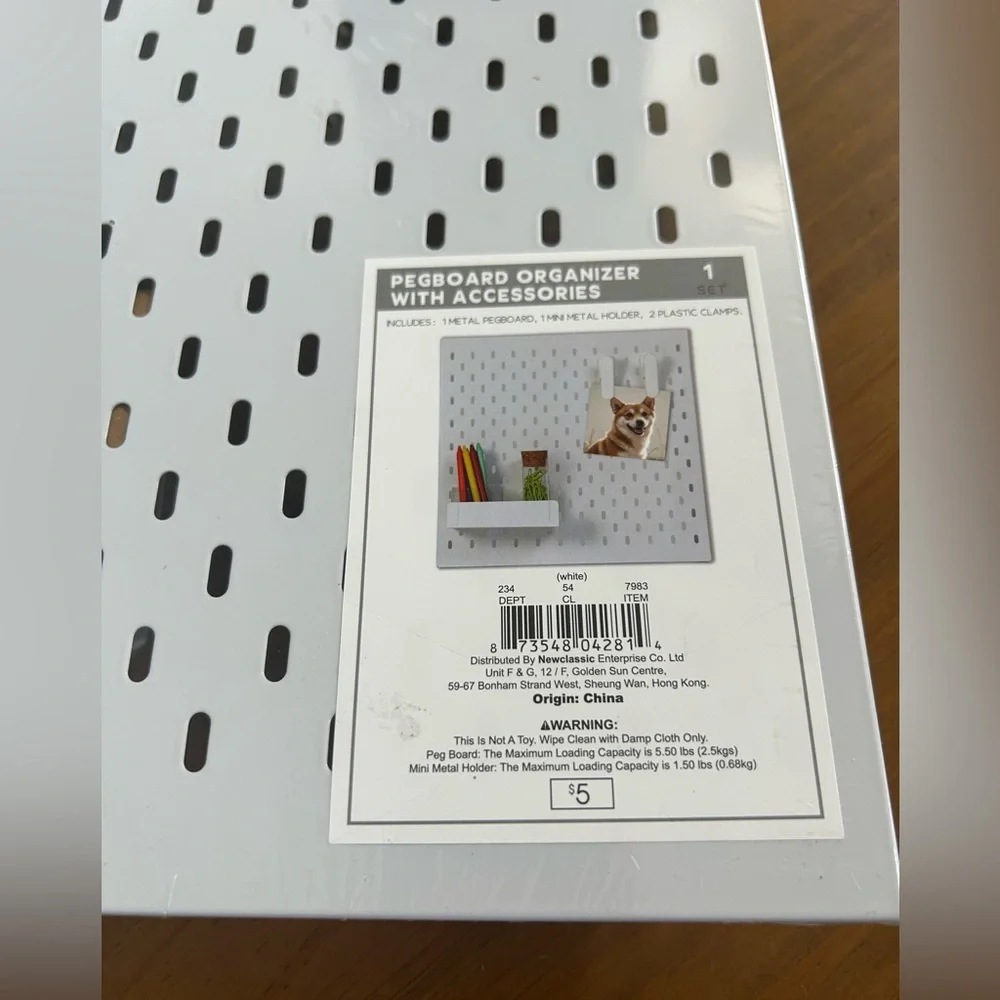 NWT Punch Needle Kit with Metal Wall Organizer Tray - White